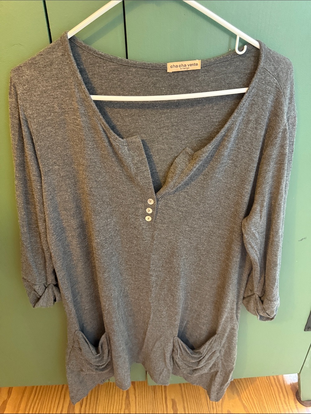 cha cha vente Gray Scoop-Neck Tunic with Front Pockets